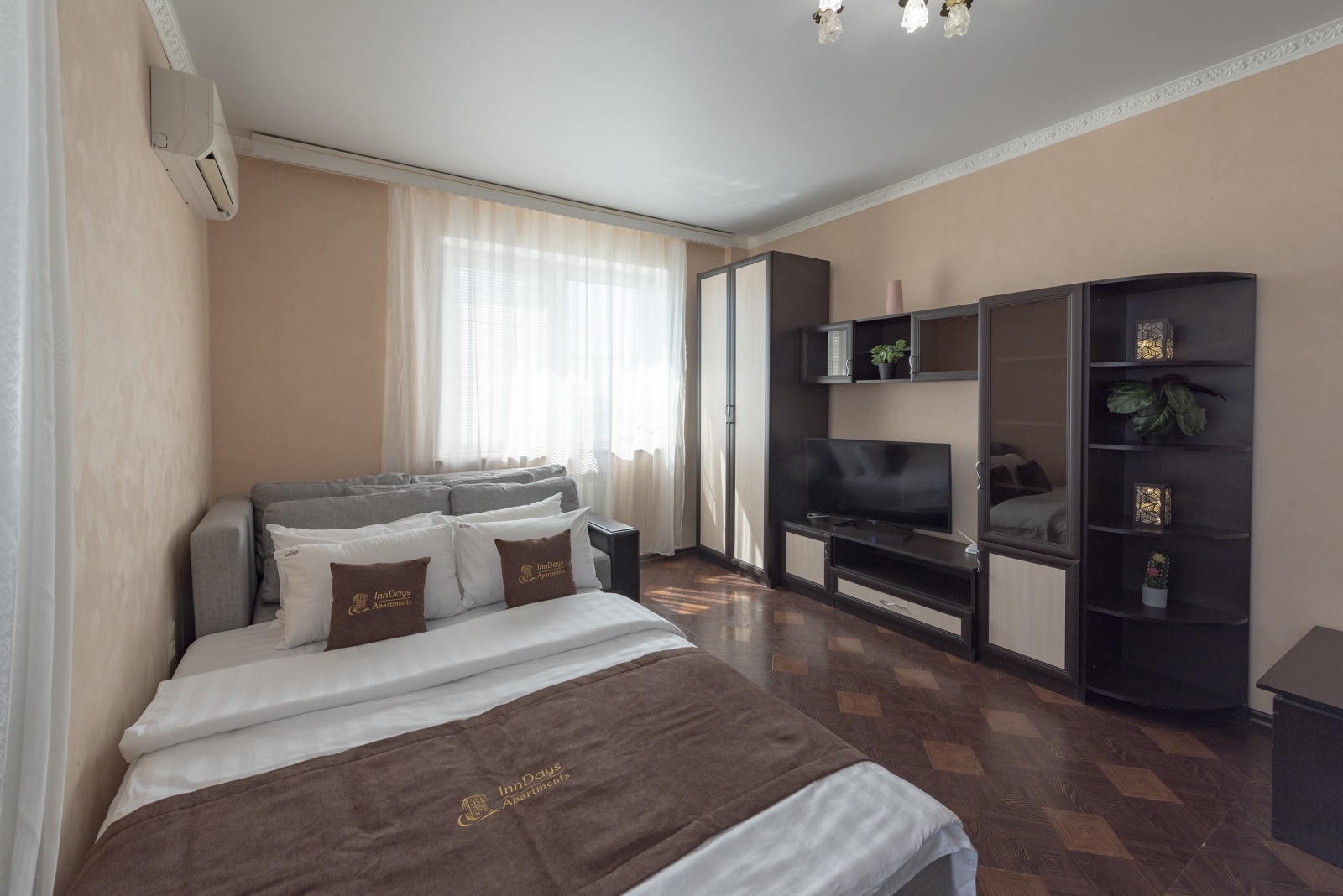 InnDays Свердлова, 36а