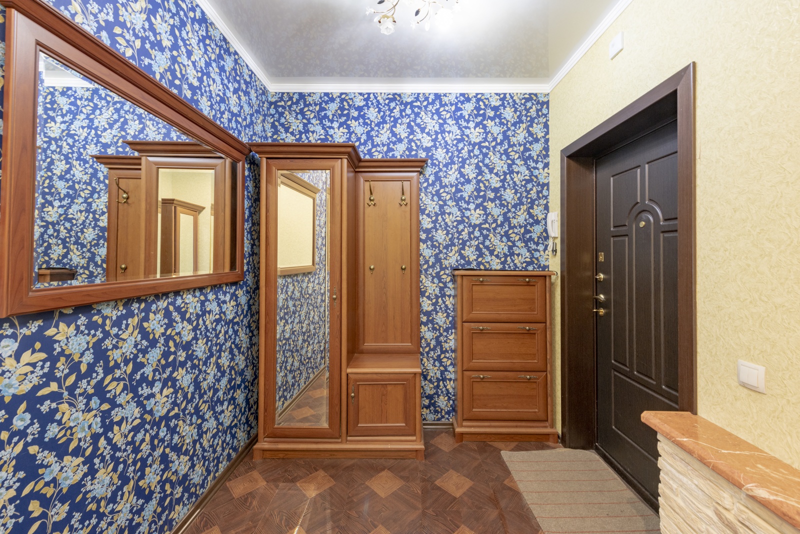 InnDays Свердлова, 36а